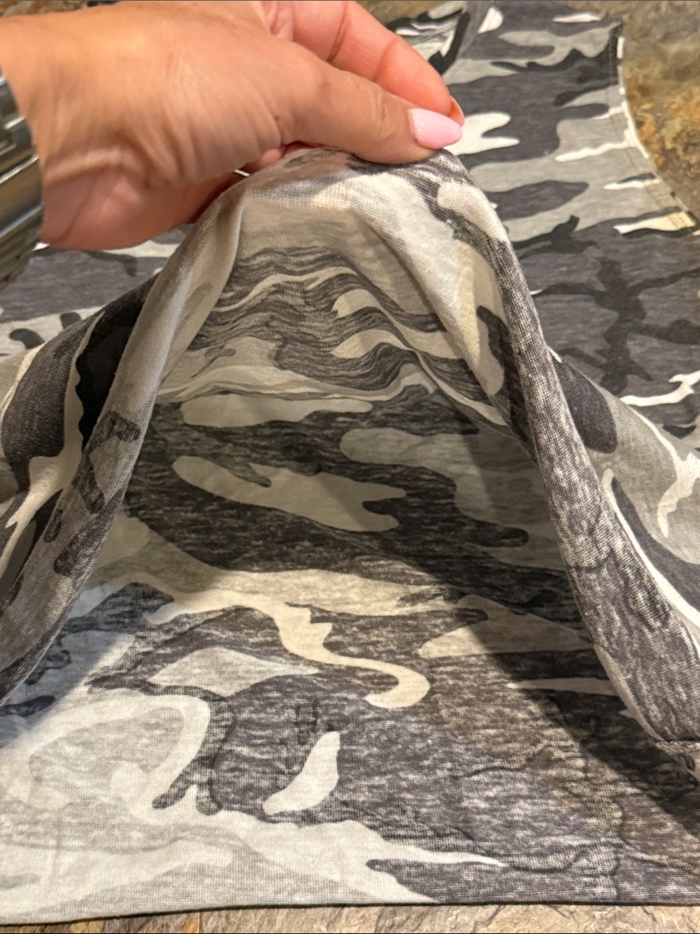 Sleeveless Camo Tank Top - Gray Camo women’s size medium - Picture 8 of 8